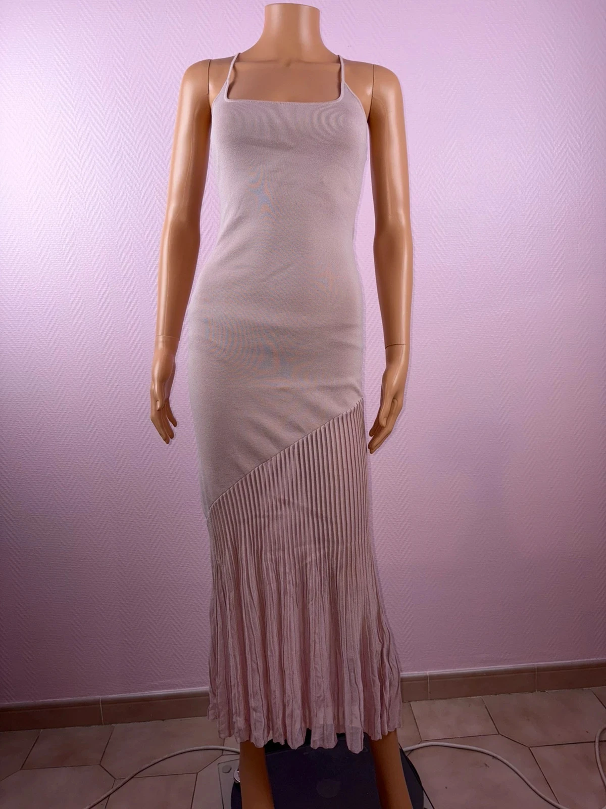 Robe femme Zara taille s jamais servie